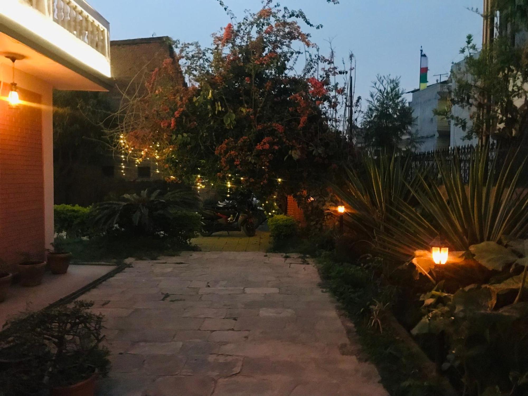 كاتماندو Hotel Lotus Garden المظهر الخارجي الصورة